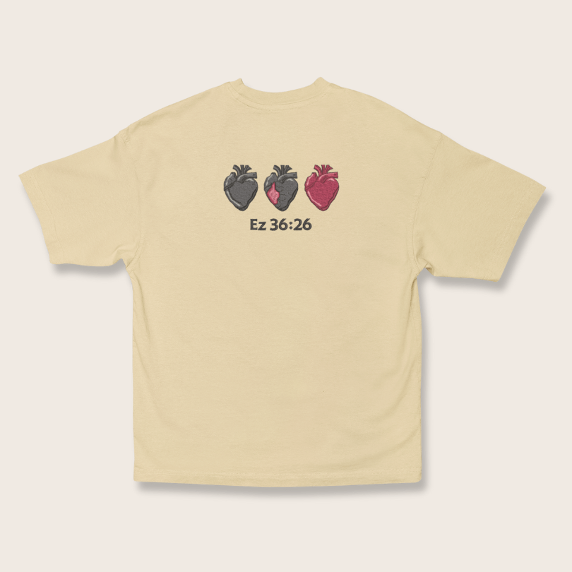 Camiseta Oversized - Tirarei de vocês o coração de pedra